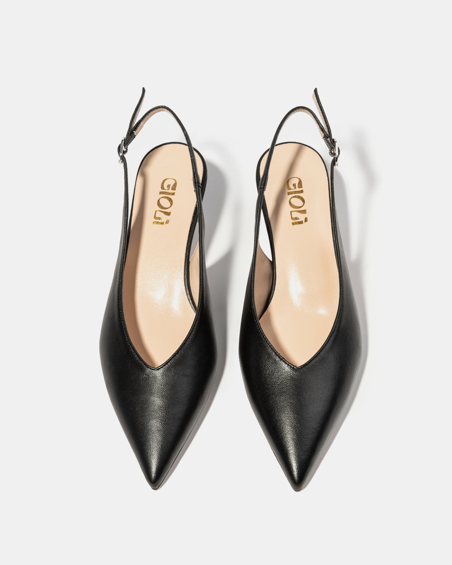 Slingback pump
