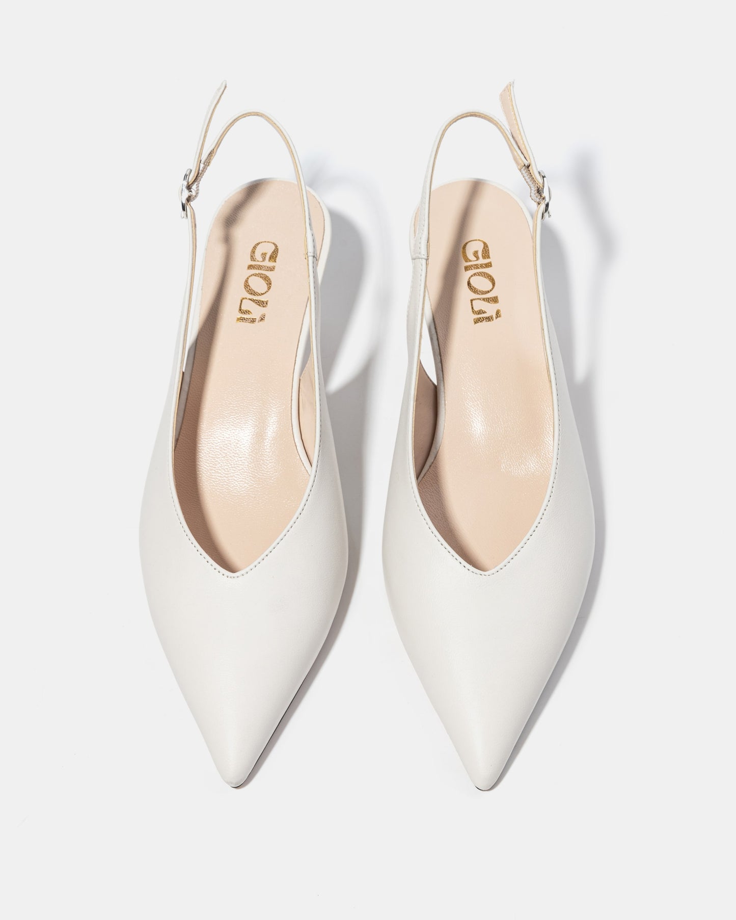 Slingback pump