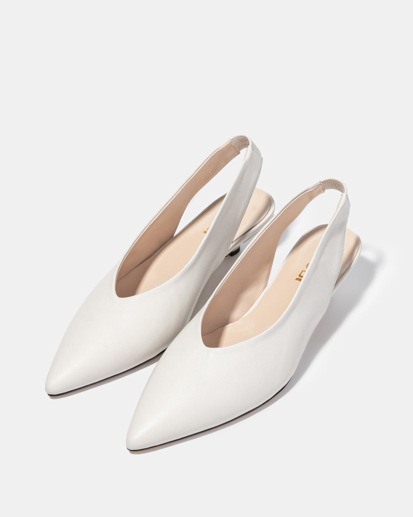 Slingback pump