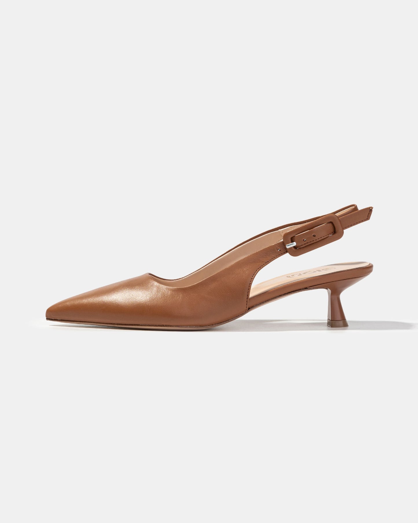 Slingback pump