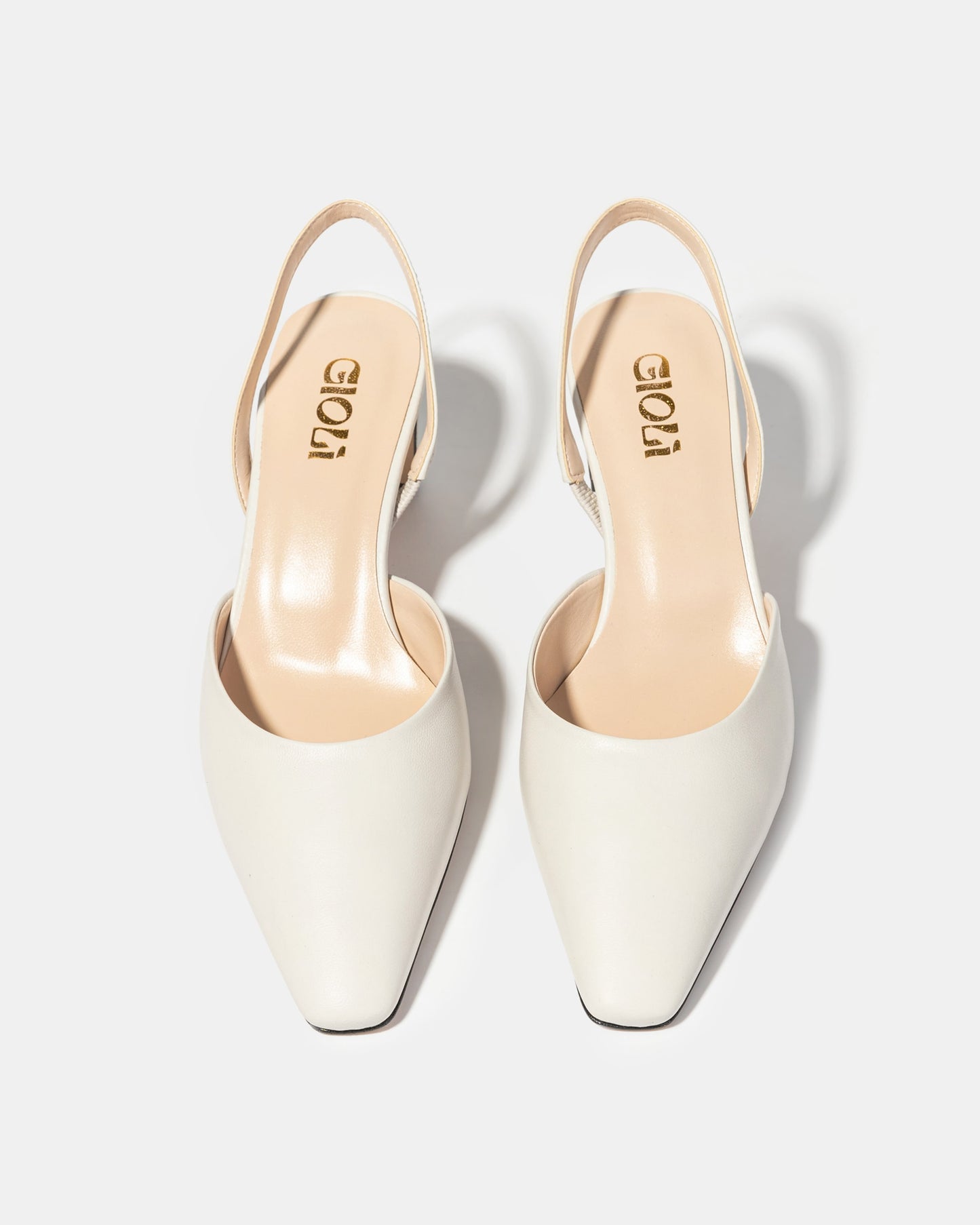 Slingback pump