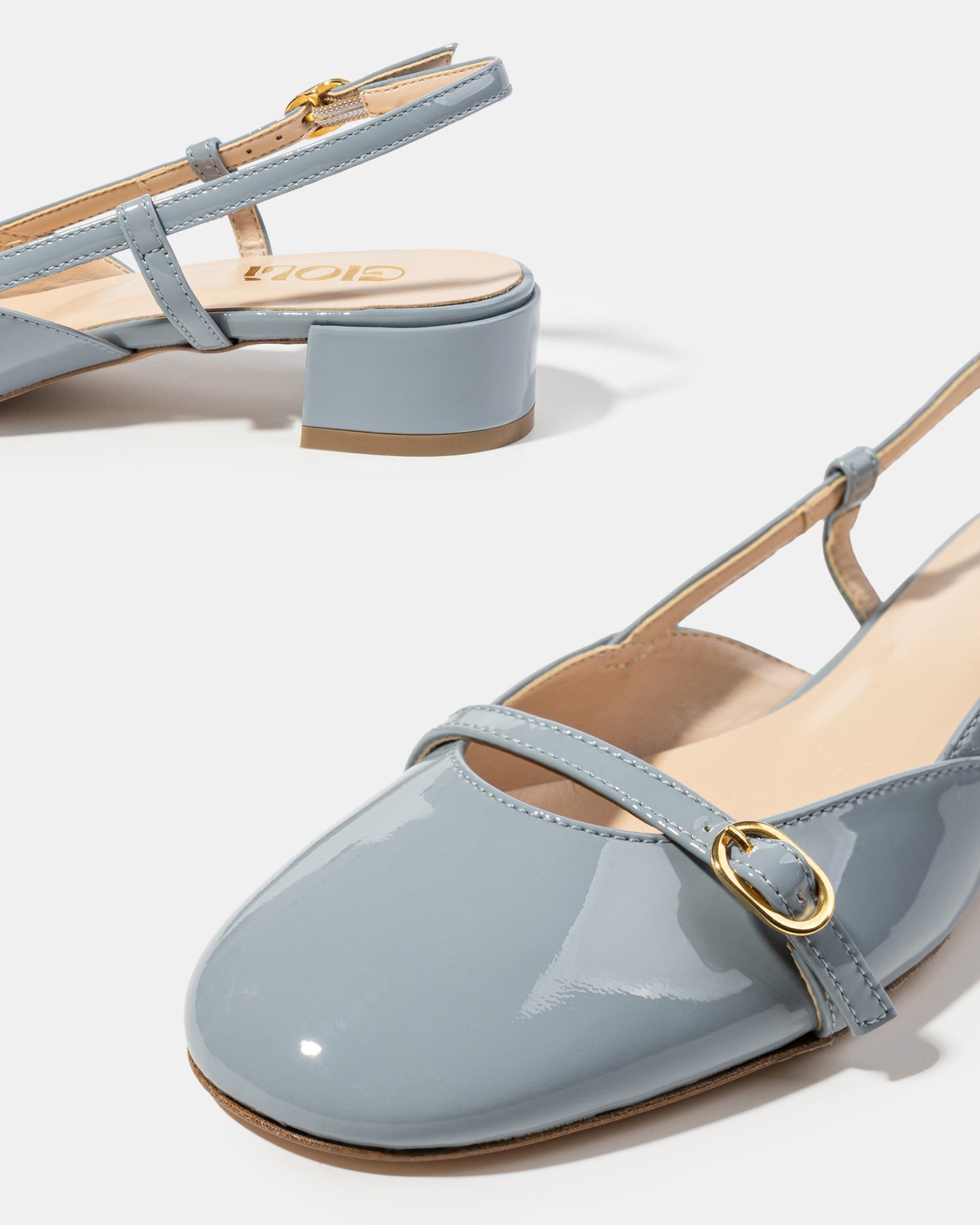 Slingback with block heel