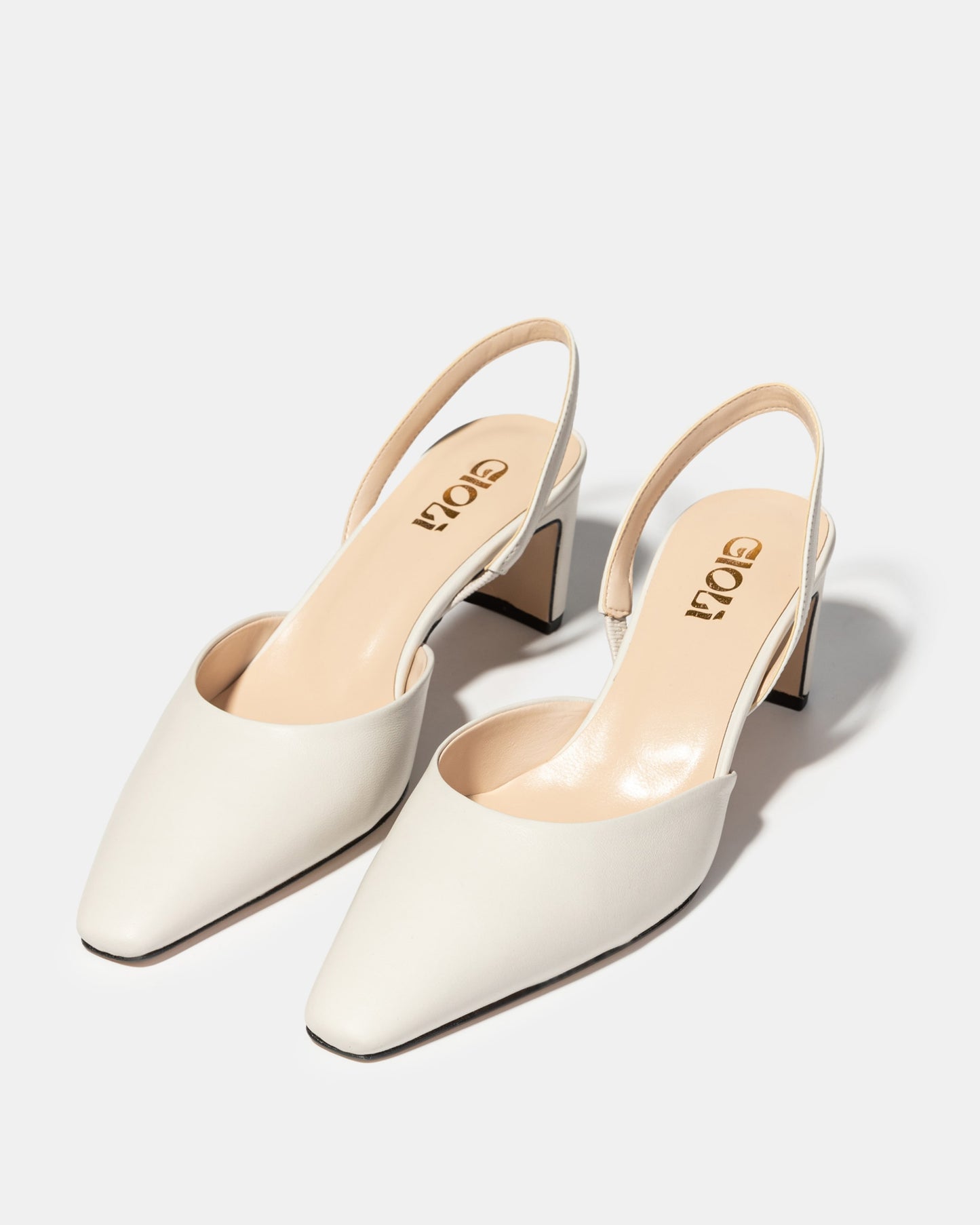 Slingback pump