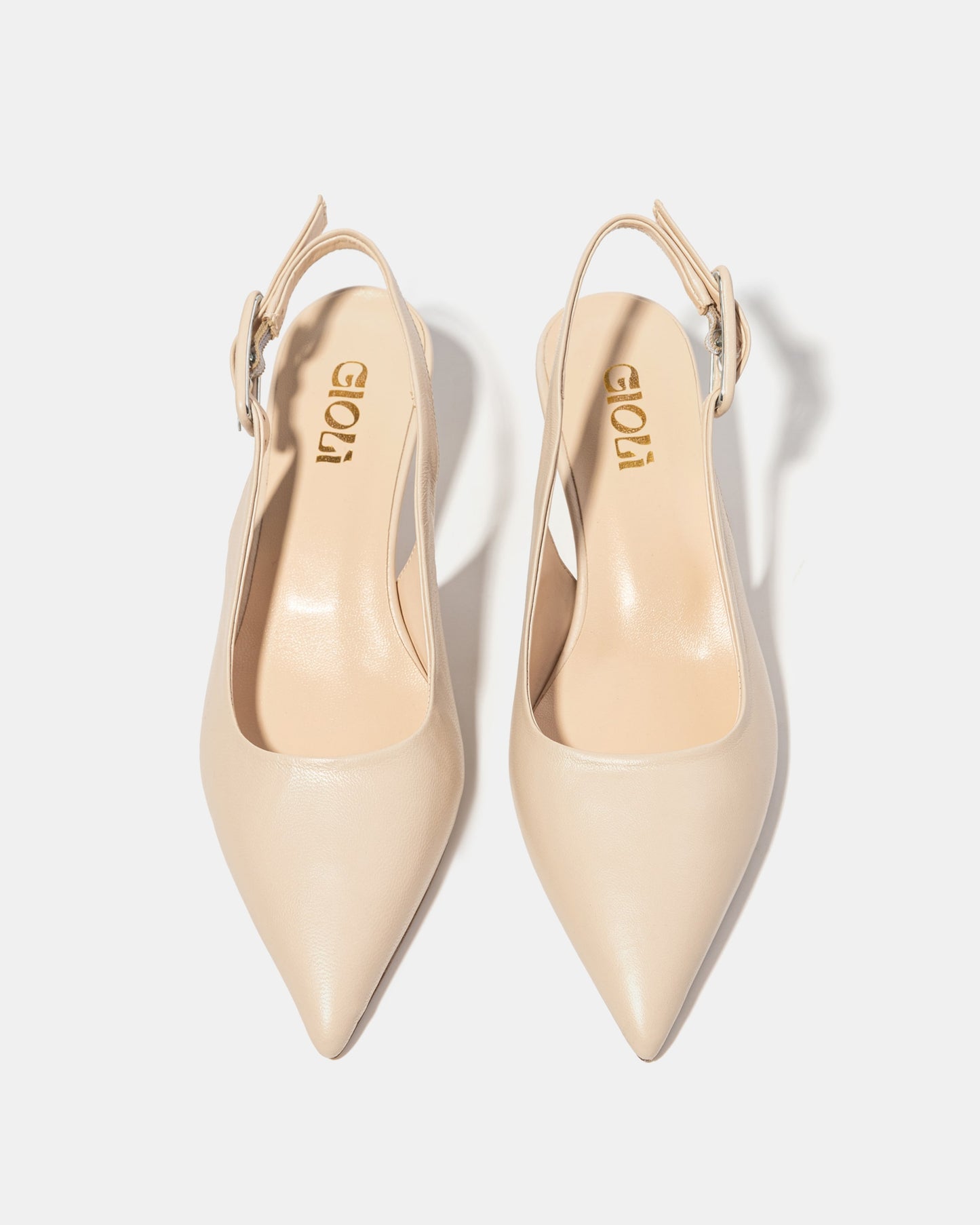 Slingback pump